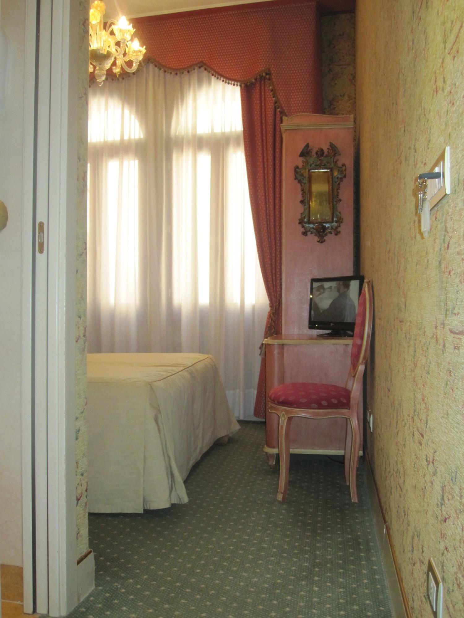 Ca' Del Brocchi 2* Venedig